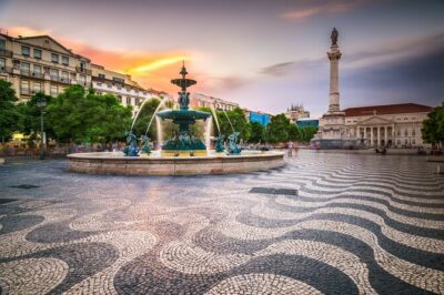 Private Luxury Transfer From Lisbon to Porto - The luxury vehicle you actually want to sit in