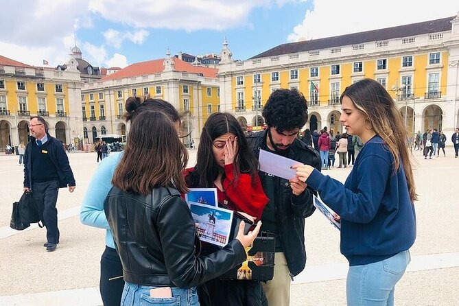Private Outdoor Escape Game in Lisbon - Meeting at R. dos Douradores 16 and How the 1.5 Hours Flows