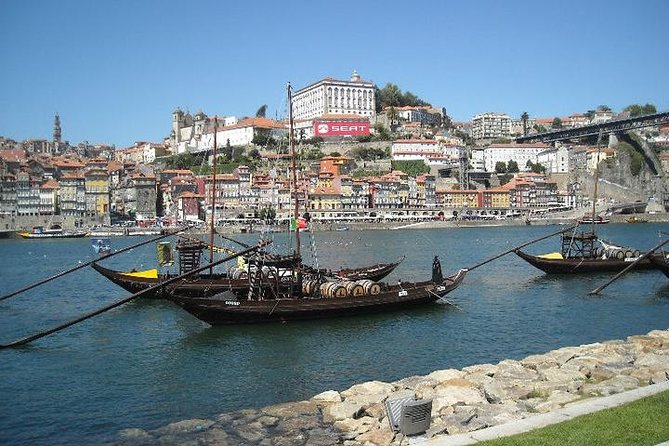 Private Porto from Lisbon with Portuguese lunch and Porto wine tasting - Walking Porto with a plan: bridges, panoramas, and church climbs