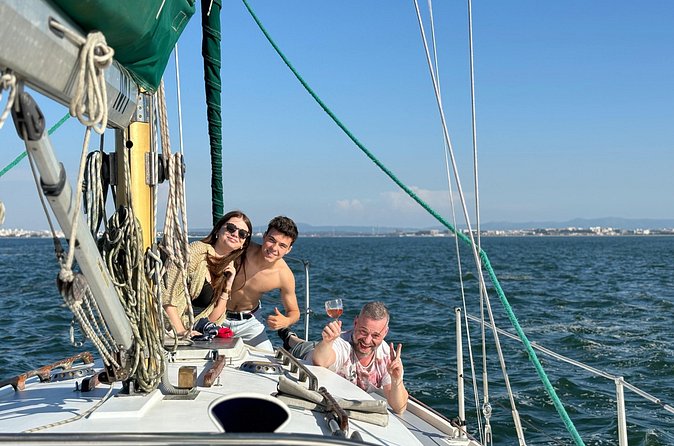 Private Sailing tour in Lisbon - Day Time, Sunset and Night - Dolphins, bridges, and the kind of surprises you actually remember