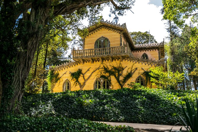 Private Sightseeing Tour in Sintra Portugal - The Sintra town break: lunch time without the tourist-trap panic