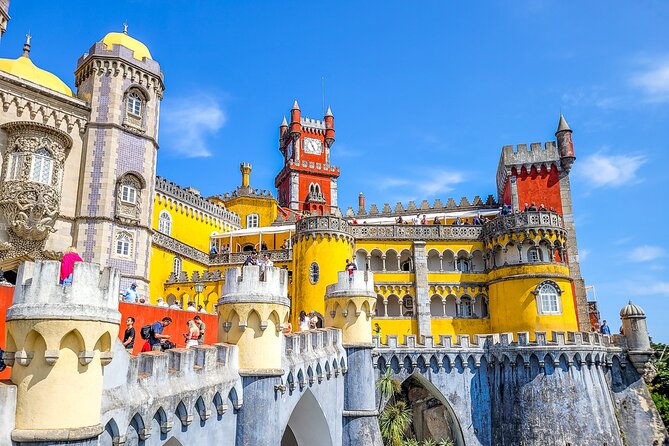 Private Sintra Tour : Pena Palace & Regaleira Tickets - Historic Sintra center: quick town stroll, then off to the coast