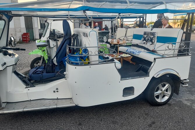 Private tapas tuk tuk tour through Lisbon - Snacks, wine, and the no-WiFi reality: what to expect on board