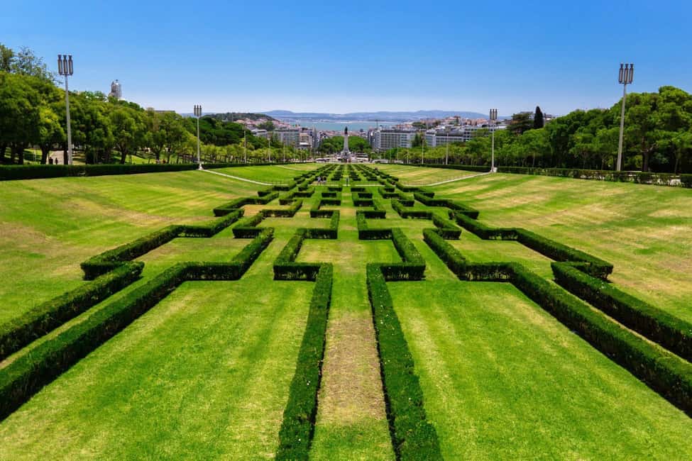 Private Tour: Cristo Rei, Belem, São Jorge Castle, 360°View. - Who this tour fits best