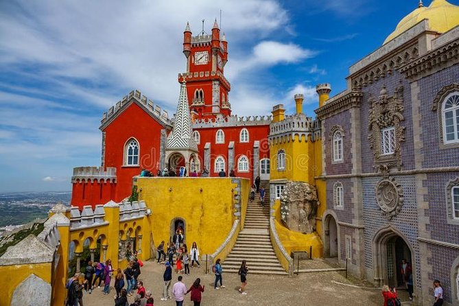 Private Tour: Discover the Best of Sintra in a half-Day Tour - Pickup, transport, and how the day flows from Lisbon