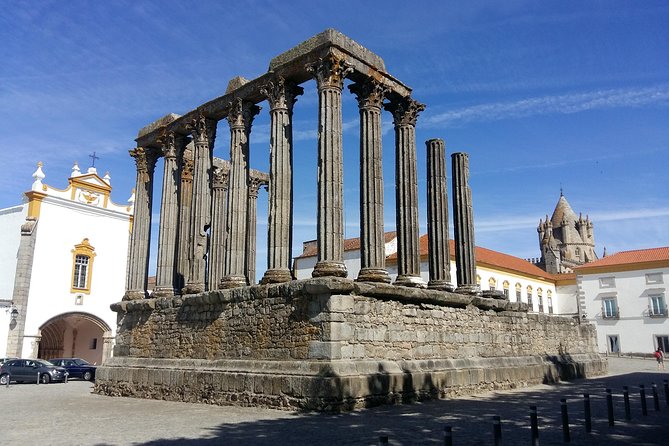 Private Tour Évora - Wine Tasting - Beautiful Medieval Village of Monsaraz - Temple of Diana in Évora: Roman presence inside a living UNESCO town