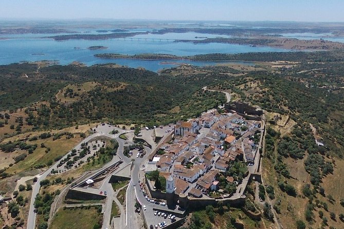 Private Tour Évora - Wine Tasting - Beautiful Medieval Village of Monsaraz - Church of St. Francis: Gothic-Manueline details with clues to Portugal’s maritime age