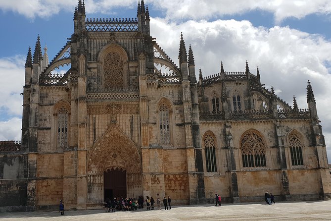 Private Tour Fátima - Batalha - Nazaré - Óbidos Full Day - Key highlights worth your attention