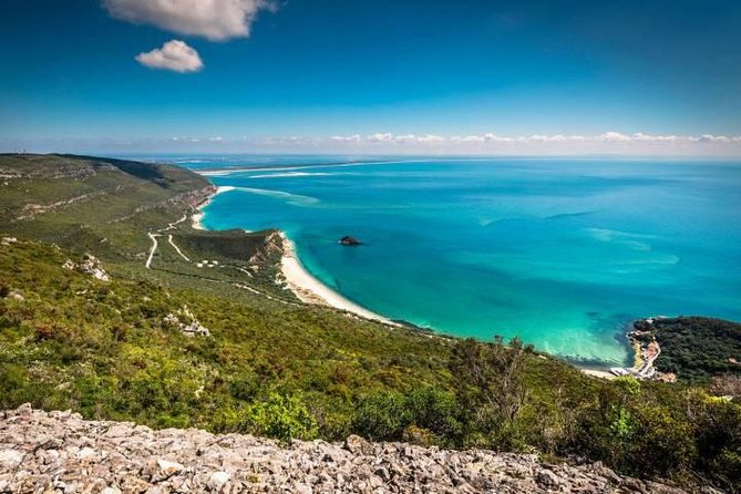 Private Tour for 1 to 8 people: Cristo Rei, Palmela, Setúbal, Arrábida, Sesimbra - Paulo and the real value of private pacing