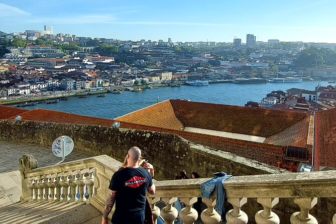 Private Tour from Lisboa to Aveiro and Porto - São Bento Railway Station: 30 minutes that feel like a highlight