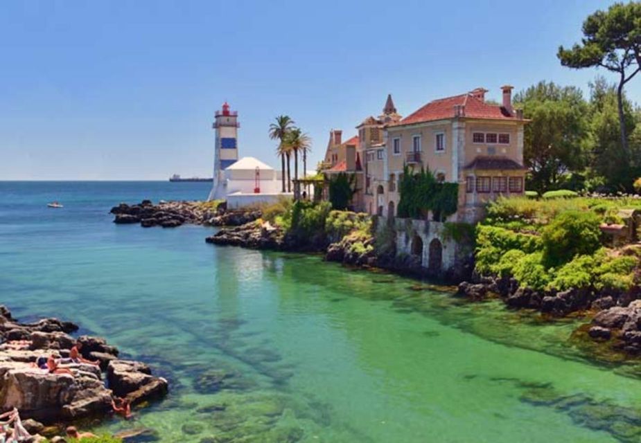 PRIVATE Tour From Lisbon: Sintra, Pena Palace and Cascais - Guincho Beach: a fast hit of wild coastline and crashing waves