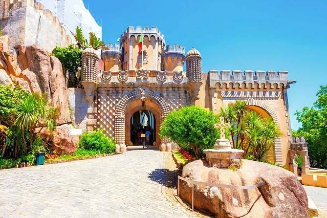 Private tour from Lisbon:Sintra Pena Palace Cabo da Roca, Cascais - How the Day’s Timing Feels in Real Life