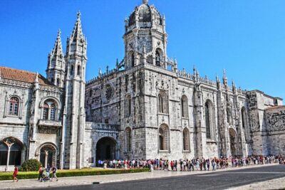 PRIVATE TOUR full day 7 Hills of Lisbon - Priority admission and what it actually changes