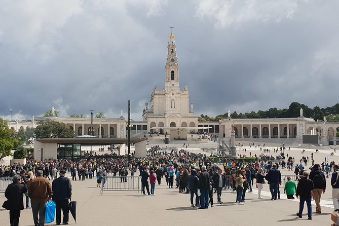 Private Tour Full Day Fátima - Porto - Óbidos - from Lisbon - Fátima in One Hour: How to Make That Time Count