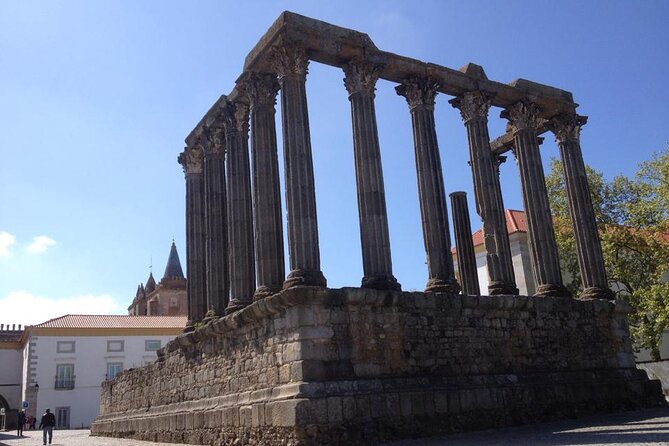 Private Tour in Evora and Monsaraz with Wine Tasting - Why Évora and Monsaraz make such a strong Lisbon day