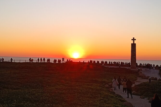 Private Tour in Sintra and Cascais by Jeep - Palácio e Parque Biester: quick film-location pass (and a break for your legs)