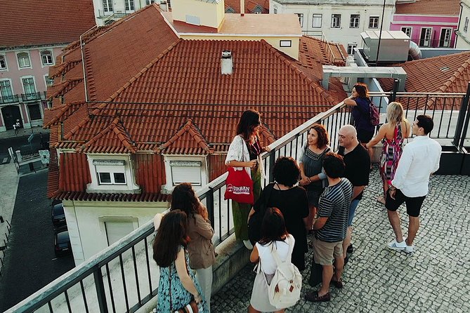 Private Tour: Lisbon Sunset Walking Tour with Fado Show and Dinner - Ponte 25 de Abril and São Jorge Castle Views: From River to Fortress