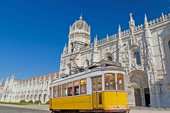 Private tour of Portugal 5 days from Lisbon - Day 4 in Porto’s orbit (yes, you’ll feel the change): São Bento Railway Station ceramics