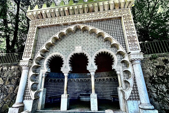 Private Tour Sintra and Cascais - Stop 4: Sintra National Palace and the Conical Chimneys