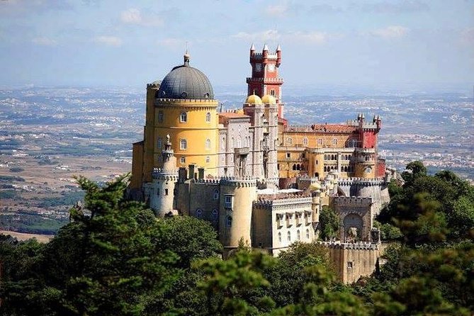 Private Tour Sintra and Cascais Full Day - Palácio da Pena: the Romantic palace with views that steal the day