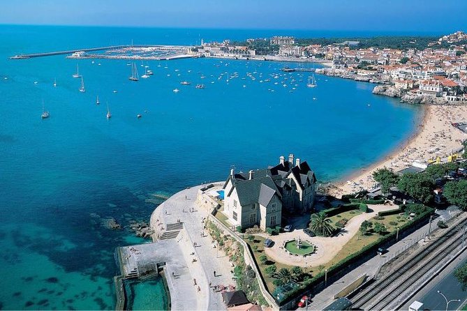 Private Tour - Sintra and Cascais(Luxury) - Price and value: what $207.51 per person gets you