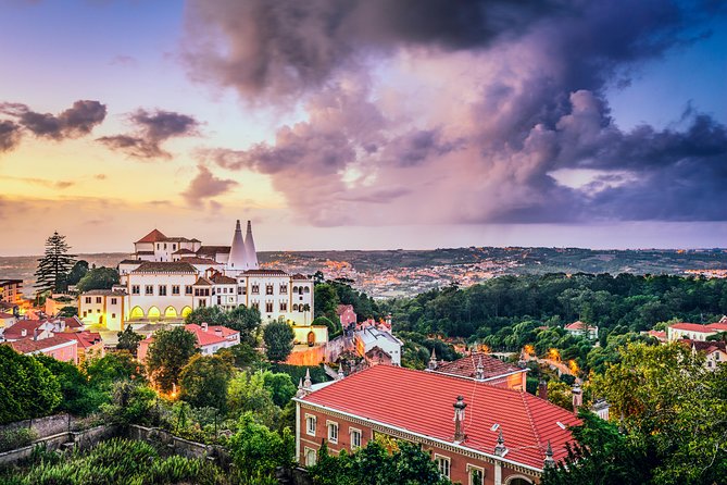 Private Tour Sintra, Cabo Da Roca E Cascais - Sintra village core: the UNESCO lanes between big sights