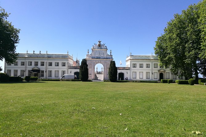 Private Tour Sintra, Cabo da Roca e Cascais - Half Day - Historic Center of Sintra: A Short Walk That Adds Real Context