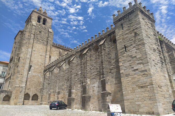 Private Tour to Évora with Wine tasting - Three hours in UNESCO Évora: where lunch and wandering should happen