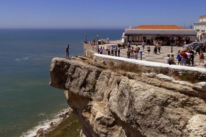 Prívate tour to Fátima, Batalha, Nazaré and Óbidos - Guides Matter Most: The Best Traits (and the Few Complaints)