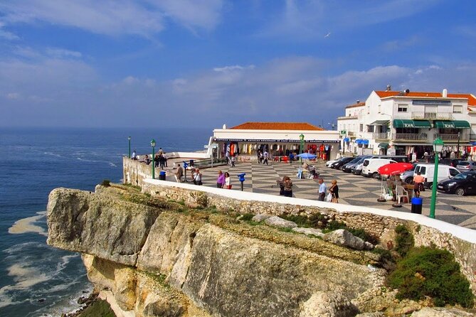 Private Tour to Fátima Nazaré and Óbidos from Lisbon - Stop 1: Fátima and the Sanctuary Experience