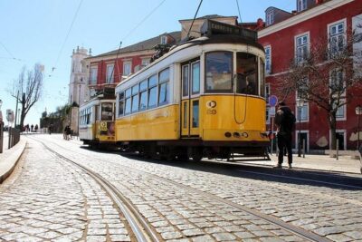 Private tour to Lisbon and Fatima fullday - Pickup in Lisbon (and the cruise/airport name sign trick)