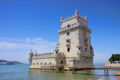 Private tour to Sintra and Lisbon City Full Day - Sintra’s Royal Palaces and Castle Setting (And Why a Guide Helps)
