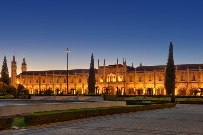 Private tour to Sintra and Lisbon City Full Day - Your Guide and Vehicle: The Part That Turns a Tour Into Your Day
