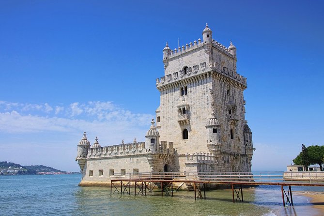 Private tour to Sintra and Lisbon City Full Day - Sintra’s Royal Palaces and Castle Setting (And Why a Guide Helps)