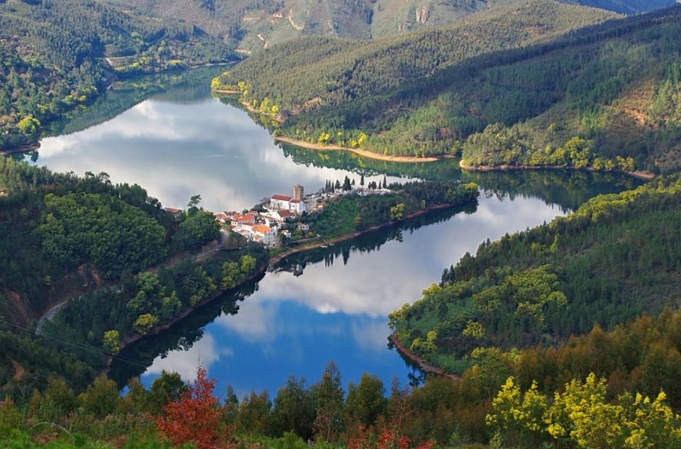 Private Tour - Tomar and Knights Templar Heritage - Almourol Castle on the Tagus: the island setting makes the visit