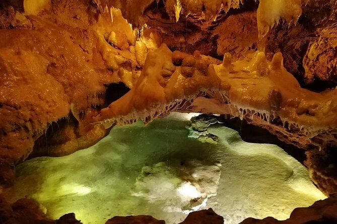 Private Transfer from Lisbon to Porto with Tour - Grutas da Moeda: cool underground caves (plan for €7.50)