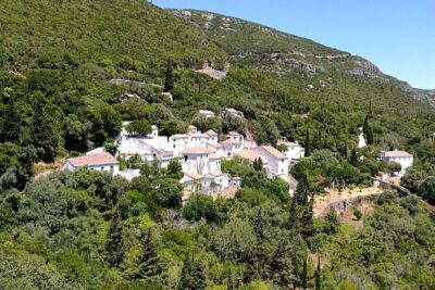 Private Trip to Arrábida Natural Park, Palmela Castle and Setúbal - Castelo de Palmela: Manueline Architecture and Big Views in 30 Minutes
