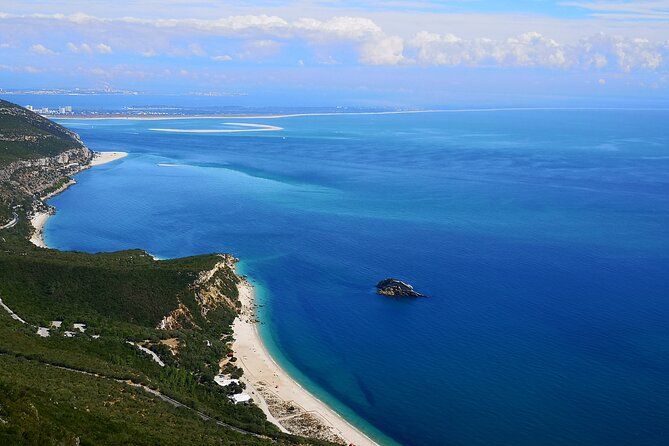 Private Trip to Arrábida Natural Park, Palmela Castle and Setúbal - Forte de São Filipe: Ocean and Bay Views from a 400-Year-Old Fortress
