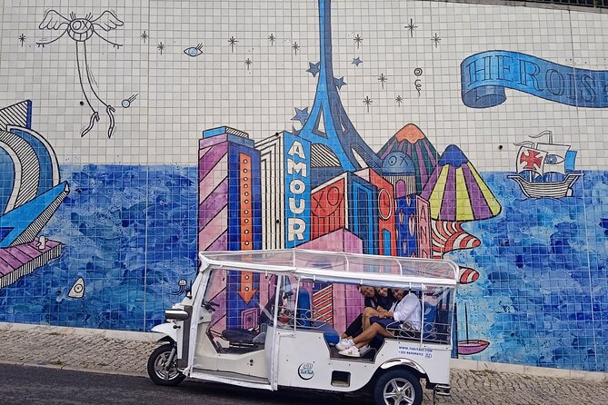 Private Tuk Tuk of the Old Town Lisbon and Street Art Highlights - Stop 3: Miradouro das Portas do Sol for Alfama + Art