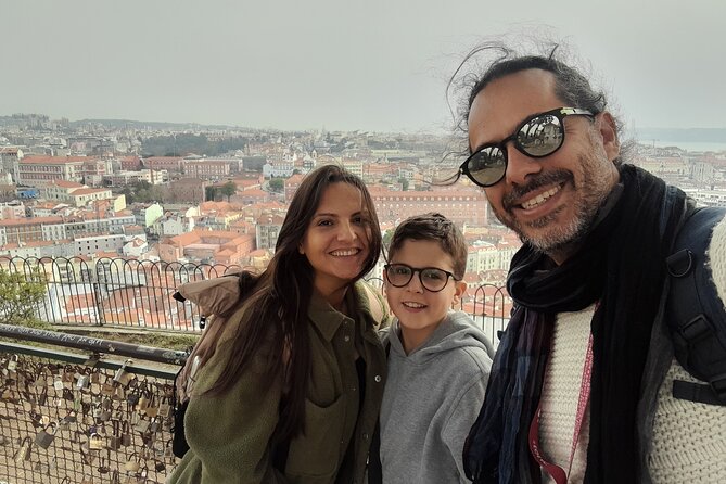Private Tuk Tuk of the Old Town Lisbon and Street Art Highlights - Stop 4: Miradouro da Senhora do Monte for the Best Photo Angles