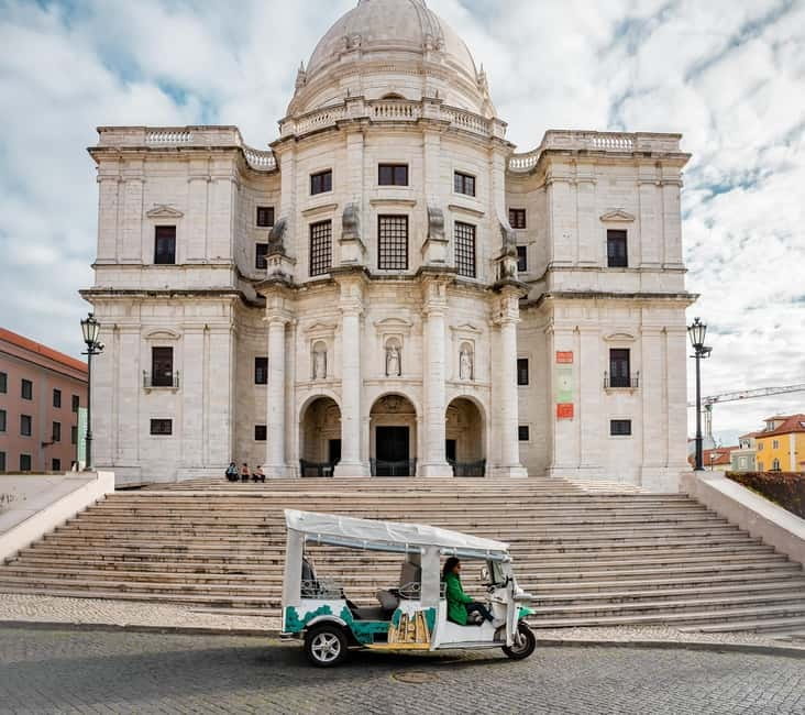 Private Tuk Tuk Tour Lisbon Old Town - Graça Historic District: The View-First Neighborhood