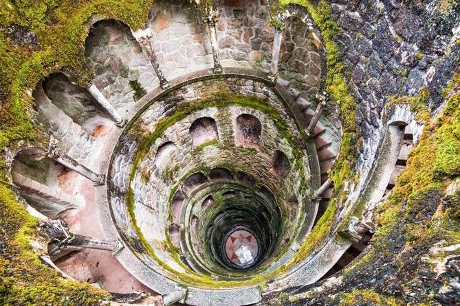 Private Tuktuk Sintra Tour: Palaces & Coast - Optional add-on: Centro Histórico de Sintra
