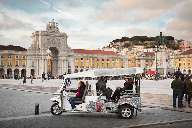 Private Tuktuk Tour with Portuguese Tapas and Wine - Pickup, meeting points, and the small friction that can matter