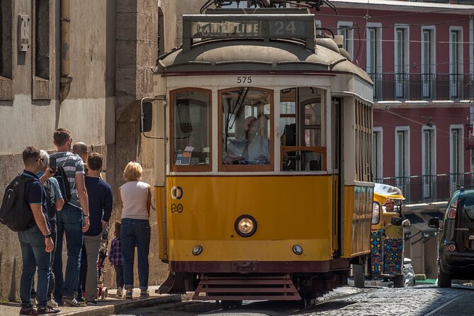 Queer Lisbon Historical Tour - Ending in Graça at Criolense Kitchen Club