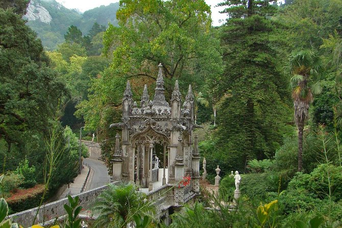 Quinta da Regaleira and Sintra visit half day private tour - Crowds, timing, and weather: the real-world Sintra factors