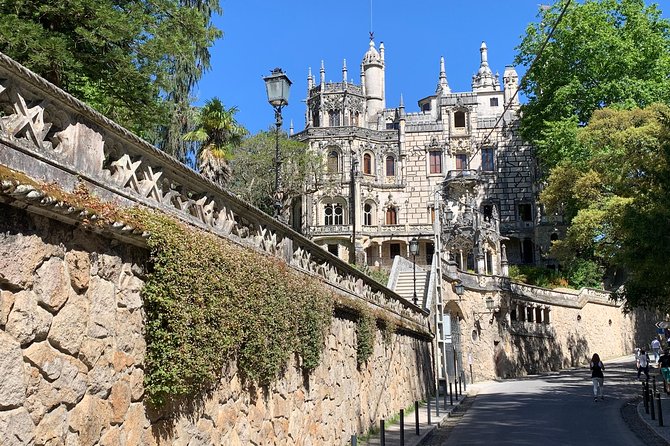 Quinta da Regaleira and Sintra visit half day private tour - Should you book this Quinta da Regaleira + Sintra half-day private tour?