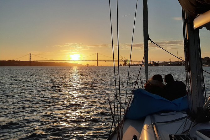 Relaxing Sailboat Cruise along the Tagus - From Doca de Santo Amaro: where the cruise begins