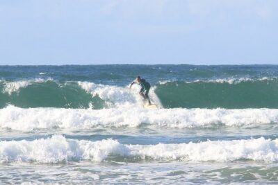 Riding Waves and Making Memories: Private Surf Lesson to Remember - What happens in a 2-hour session on the water