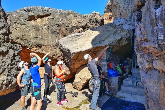 Rock Climbing in Cascais, Lisbon - Small-Group Value: Why the 1 Guide / 3 People Ratio Matters
