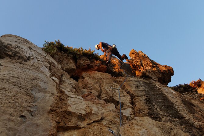 Rock Climbing in Cascais, Lisbon - Group Session vs Private Upgrade: Which One Fits Your Day?